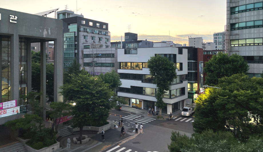 동명빌딩 연대기 Dongmyeong Building Chronicle 상세 이미지 3