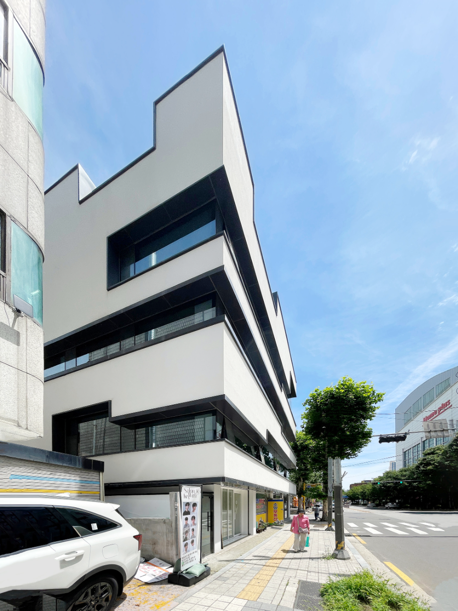 동명빌딩 연대기 Dongmyeong Building Chronicle 상세 이미지 5